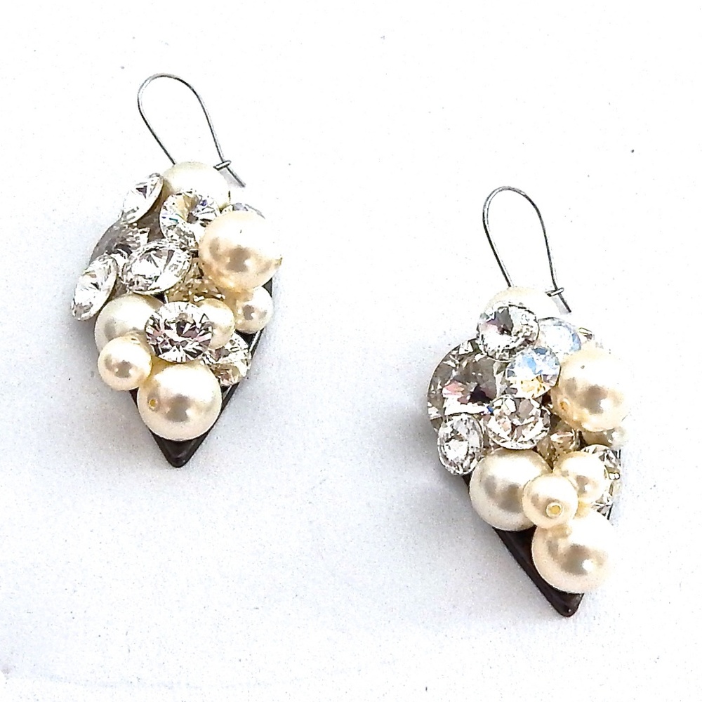 GASOLINE GLAMOUR BRIDAL DAINTY EARRINGS